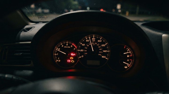 Oil-Pressure Warning Light