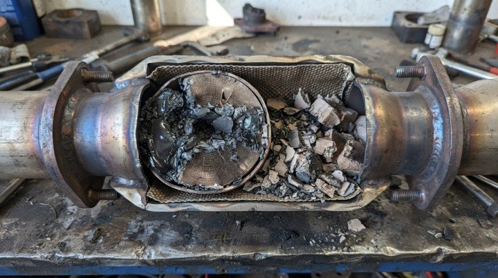 Exhaust Gas Cannot Escape Properly