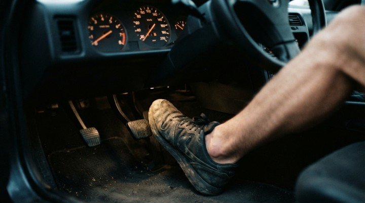 Acceleration Becomes Sluggish or Hesitant