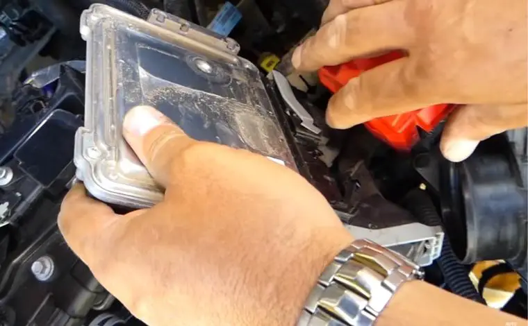 How to Replace an Engine ECU