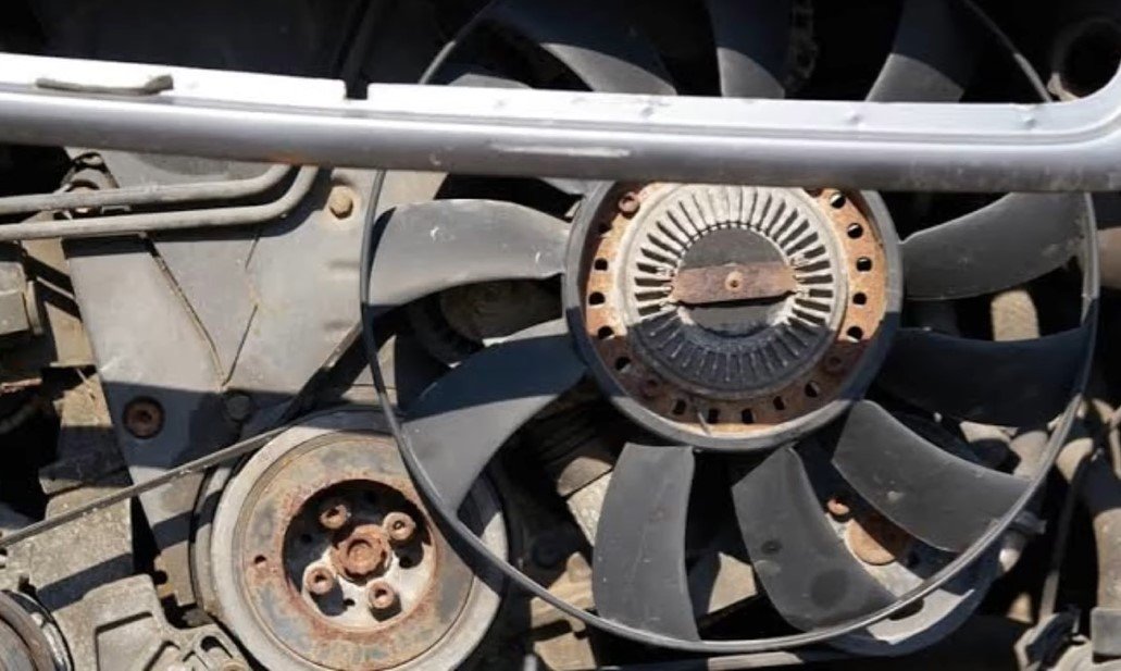 The-Cooling-Fan-Runs-at-an-Odd-Time
