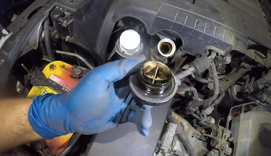The-Oil-Cap-Has-Abnormal-Suction