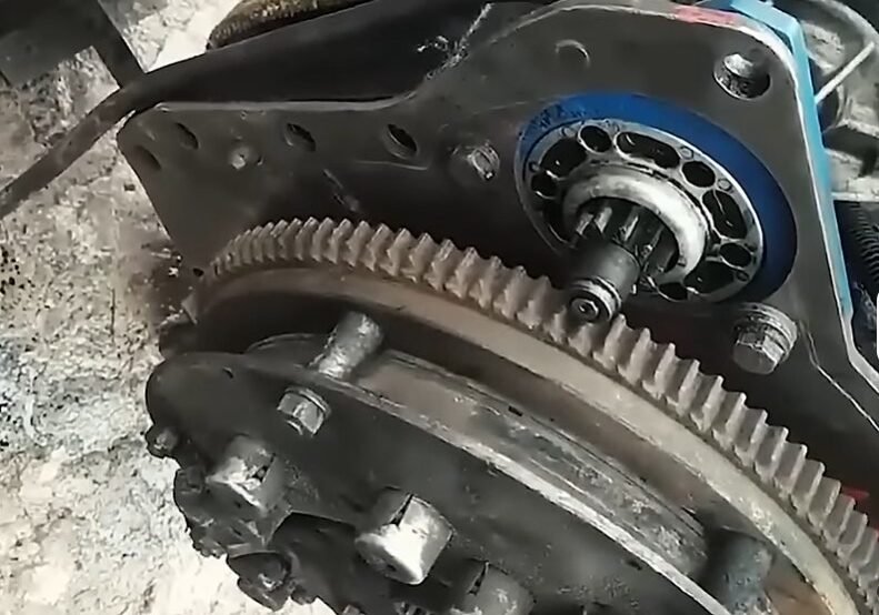 The-Starter-Whirs-but-the-Engine-Does-Not-Crank
